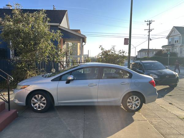2012 Honda Civic 4-Door LX Manual (stick shift) for sale by owner