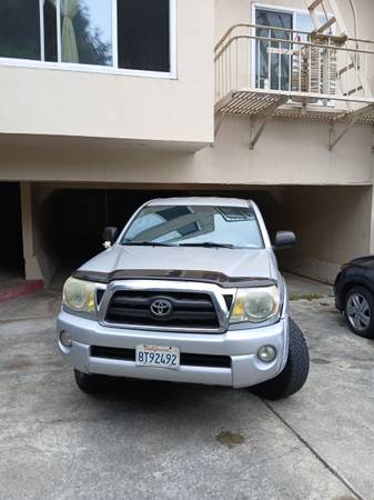 2005 Tacoma SR5 v6 4wd Access Cab for sale by owner