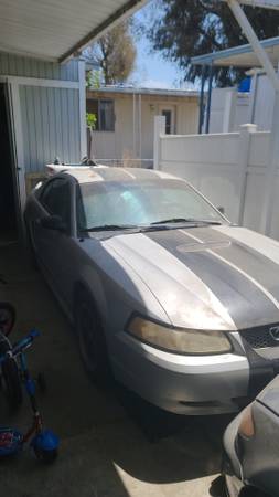 ​2000 Ford Mustang with Cobra Rims – $1,000 (As-Is / Fixer-Upper for sale by owner