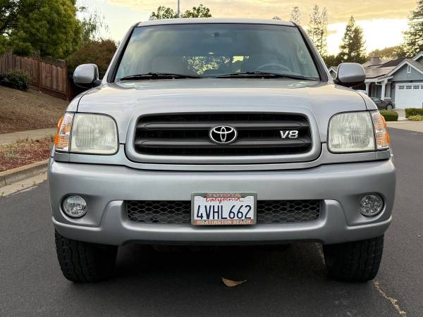 2002 Toyota Sequoia SR5 EXCELLENT CONDITION 160K for sale by owner