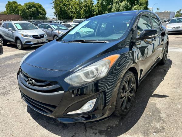 2014 HYUNDAI ELANTRA GT for sale by owner