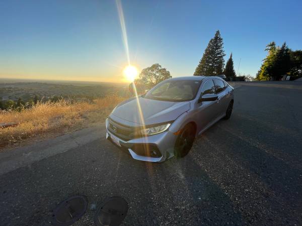 Honda Civic EX Turbo 2018 for sale by owner