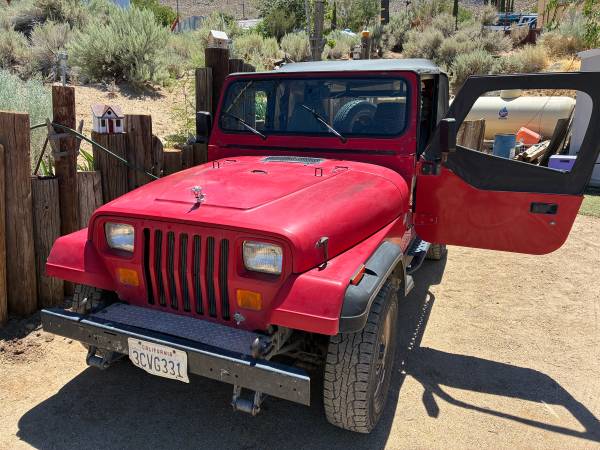 Jeep Wrangler YJ 1992 for sale by owner