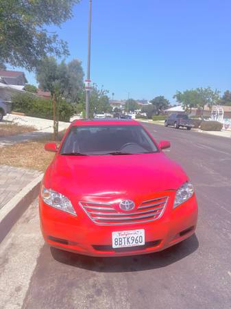 Toyota Camry LE (Runs perfect, gas saver, Bluetooth) for sale by owner