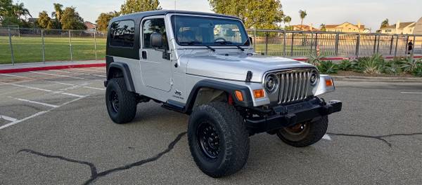 2005 Jeep Wrangler Unlimited LJ (CLEAN) for sale by owner