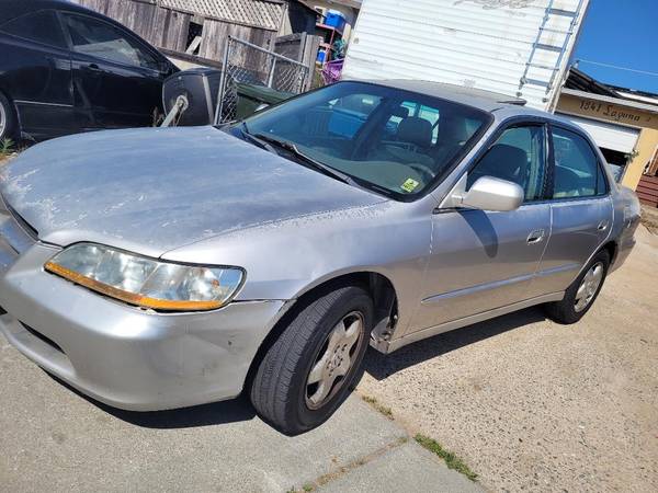 1999 Honda accord lx          price was just lowered-again for sale by owner