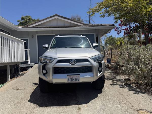 2017 Toyota 4Runner SR5 4WD – 110k Miles – Well Maintained for sale by owner
