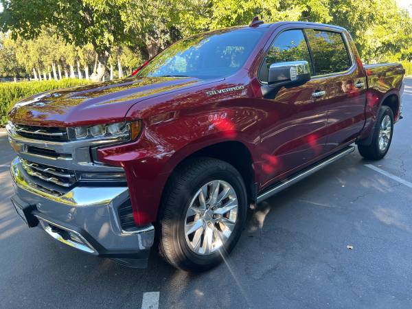 2020 Chevrolet Silverado 1500 LTZ Excellent Condition for sale by owner