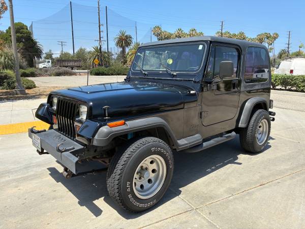 1993 Jeep Wrangler 4x4 Sport model for sale by owner
