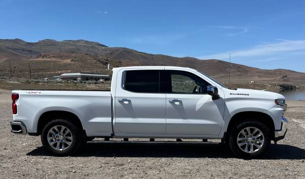 2019 Chevy Silverado LTZ Crew Cab 4x4 for sale by owner