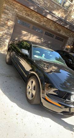 06 Mustang GT FOR SALE for sale by owner