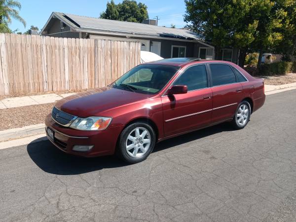 Toyota Avalon Low miles Clean Title Smogged Good Condition!! for sale by owner