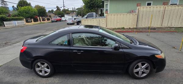 2006 Honda Civic Ex Coupe *  Sunroof  * Gas Saver for sale by owner