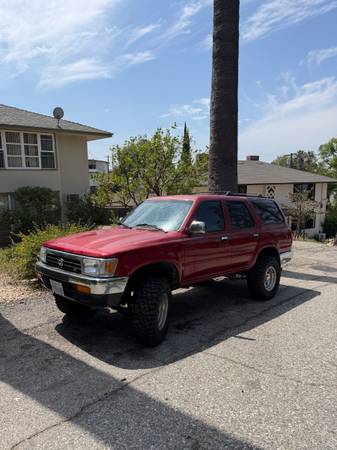 1995 Toyota 4Runner SR5 4x4 Automatic - Clean CA Title, Rust-Free Cali for sale by owner