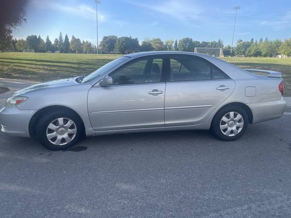 2004 Toyota Camry for sale by owner