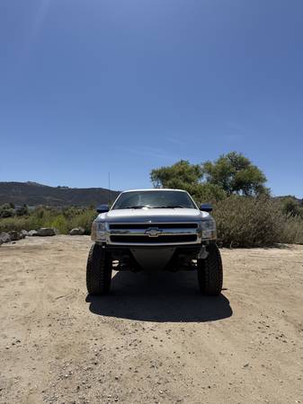 2011 Chevrolet Silverado 1500 for sale by owner
