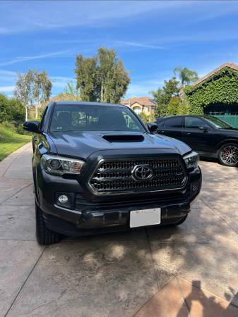 2016 Toyota Tacoma Access Cab, TRD Sport 2WD/RWD for sale by owner