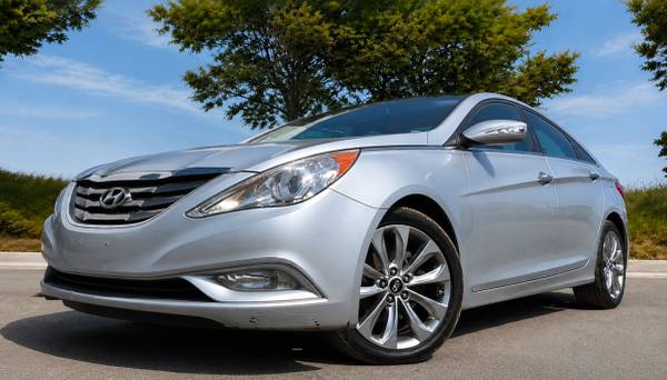 2011 HYUNDAI SONATA LIMITED for sale by owner