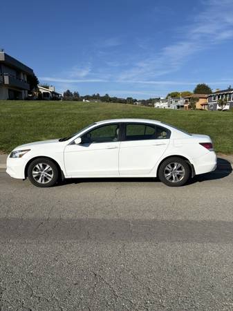2012 Honda Accord LX for sale by owner