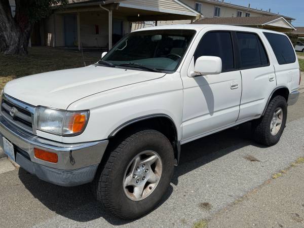 1998 Toyota 4Runner, 2 wheel drive for sale by owner