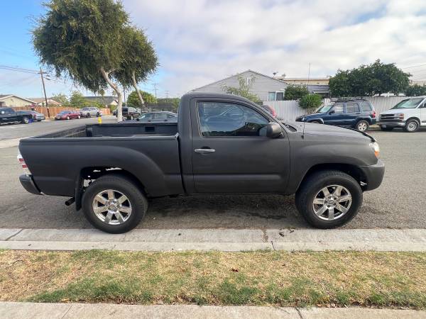 2005 Toyota Tacoma 4 cyl single cab for sale by owner