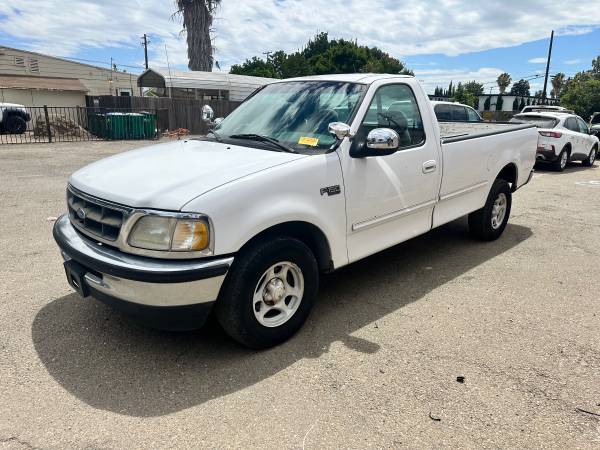 1997 Ford F150 Regular Cab XLT Pickup 2D 8 ft for sale by owner