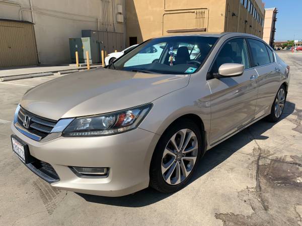 2013 Honda Accord One Owner Super Clean Excellent Condition for sale by owner