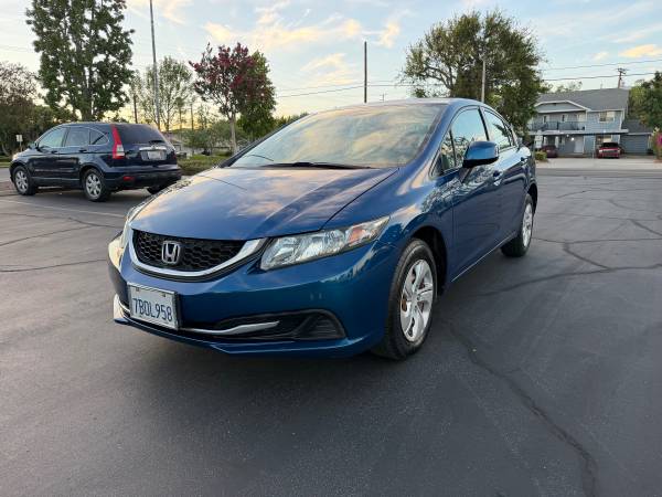 Super Clean 2013 Honda Civic LX Sedan Auto for sale by owner