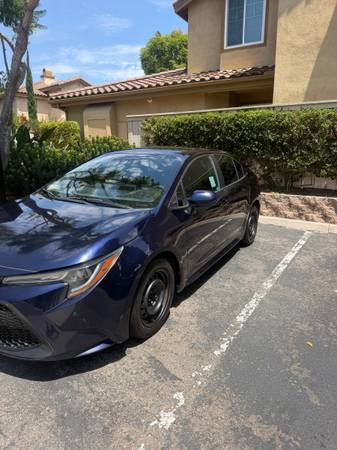 2021 Toyota Corolla LE Sedan 4D for sale by owner