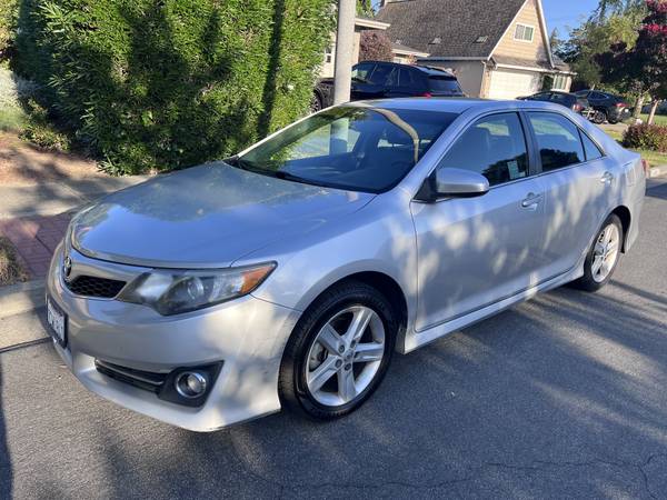 2014 Toyota Camry SE – Clean Title – 96k Miles (2nd Owner) for sale by owner