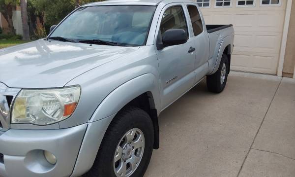 2005 toyota tacoma  SR5 for sale by owner
