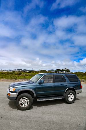 1998 Toyota 4Runner SR5 4WD 213k miles CLEAN TITLE for sale by owner