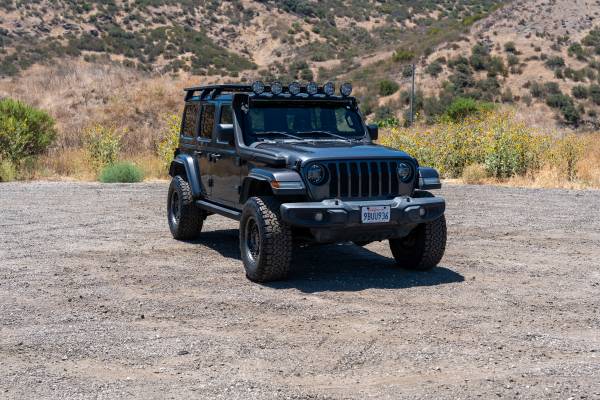 Jeep Wrangler Sahara JLU for sale by owner