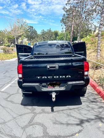 2017 TOYOTA TACOMA OFFROAD 4x4 TRD for sale by owner
