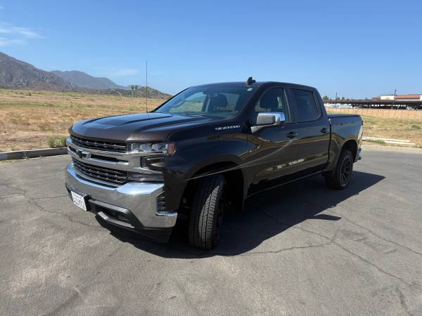 2019 Chevrolet Silverado 1500 LT Crew Cab 5.3L V8 – 66k Miles – Clean for sale by owner