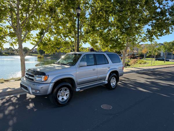 1999 Toyota 4 Runner Limited 4WD for sale by owner