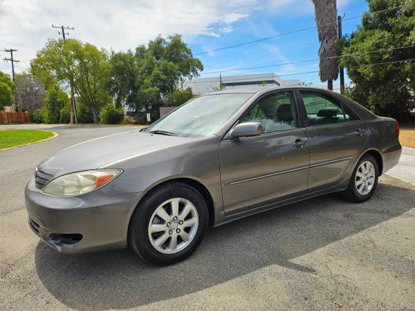 2003 TOYOTA CAMRY XLE 4DR SEDAN. SMOGD. CLEAN TITLE / CARFAX for sale by owner