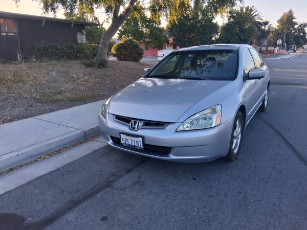 2004 HONDA ACCORD for sale by owner