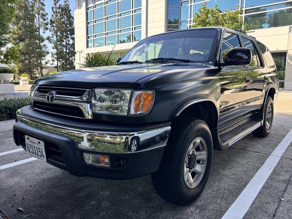 2002 Toyota 4Runner SR5 – 160k Miles – Clean Title – Rust Free for sale by owner