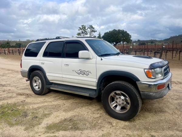 1998 TOYOTA 4 RUNNER 2WD 6CYL for sale by owner