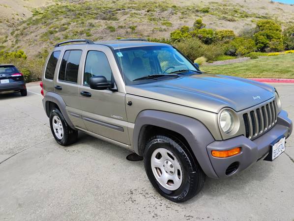 2004 Jeep Liberty 4WD 128K Original Miles Tow/PKG for sale by owner
