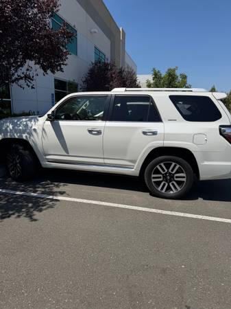 2019 4Runner limited Toyota for sale by owner