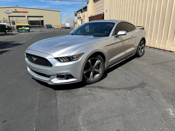 2015 Ford Mustang v6 for sale by owner