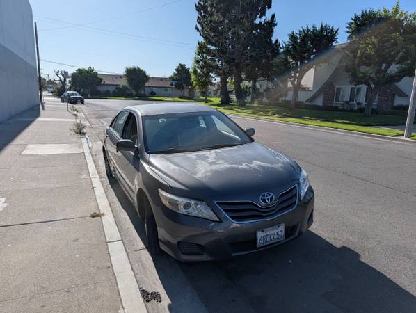 2011 Toyota Camry for sale by owner