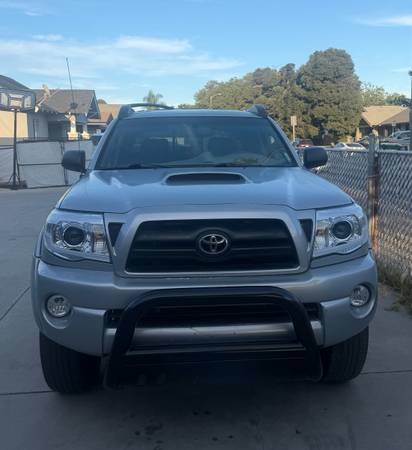 Toyota Tacoma PreRunner TRD Sport for sale by owner