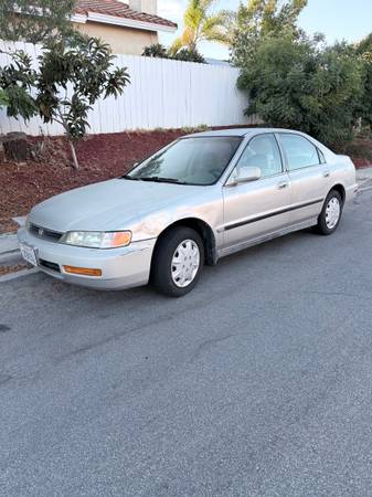 Honda Accord 1996 for sale by owner