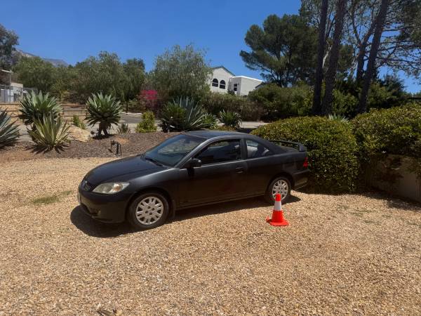 2004 Honda Civic Coupe LX for sale by owner