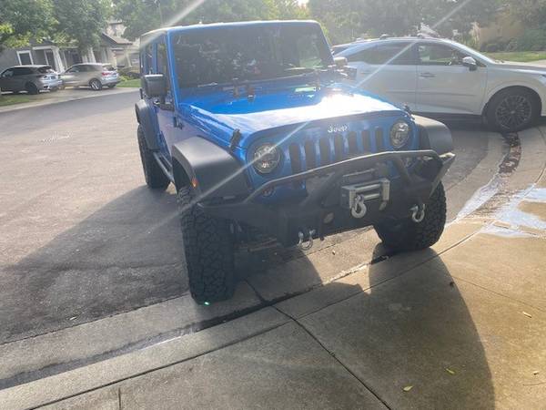2015 Jeep Wrangler Sport Unlimited for sale by owner