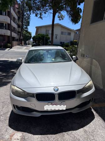 BMW 320 I Sedan (2014) for sale by owner