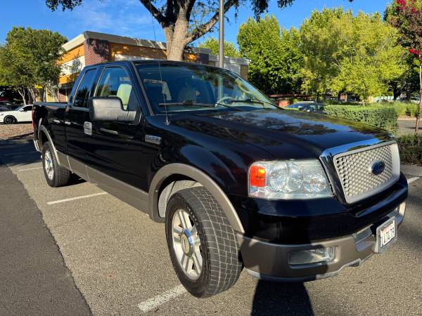 2004 Ford F-150 2WD Super Cab Lariat for sale by owner